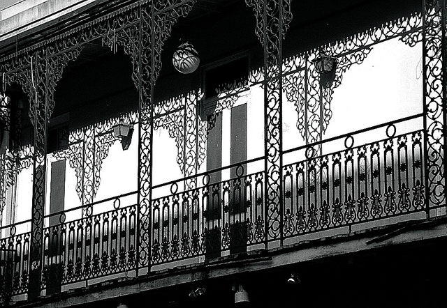 ghost tour guide job in New Orleans